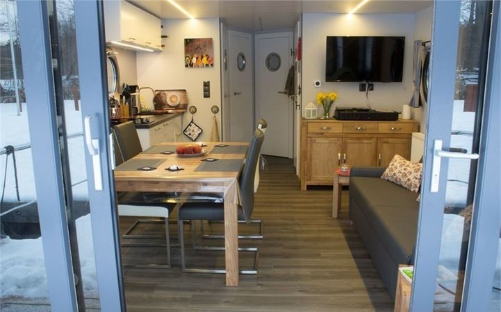 La Mare Apart LL | Lisa