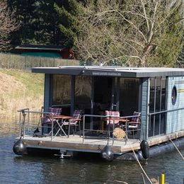 La Mare Apart LL | Lisa