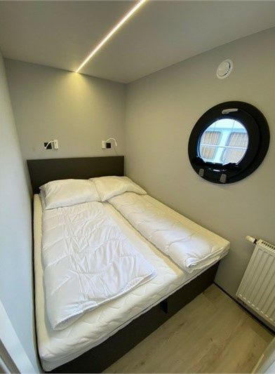 La Mare Apart EL | Belle