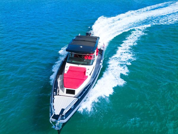 Axopar 37 | Knock Out