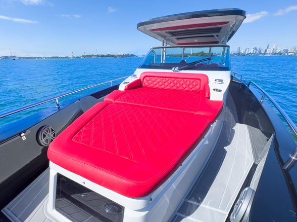 Axopar 37 | Knock Out