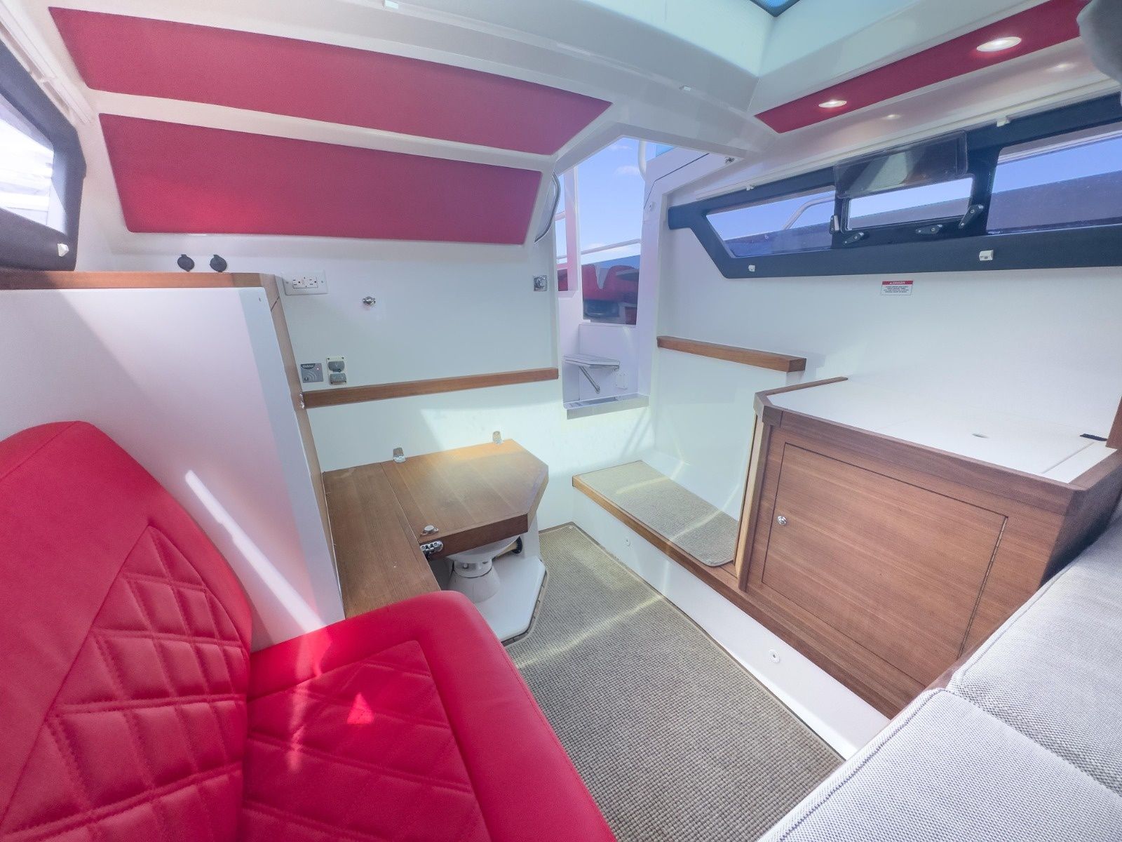 Axopar 37 | Knock Out