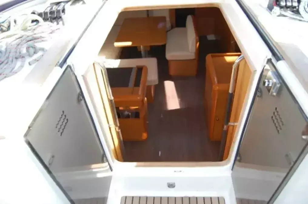 Jeanneau Sun Odyssey 519 | Champagne