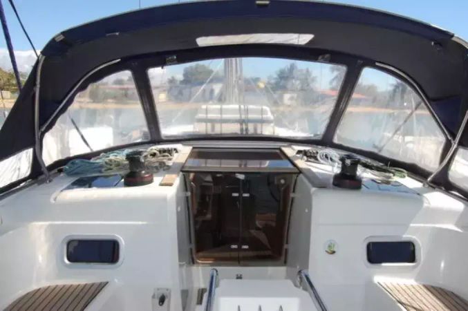 Jeanneau Sun Odyssey 519 | Champagne