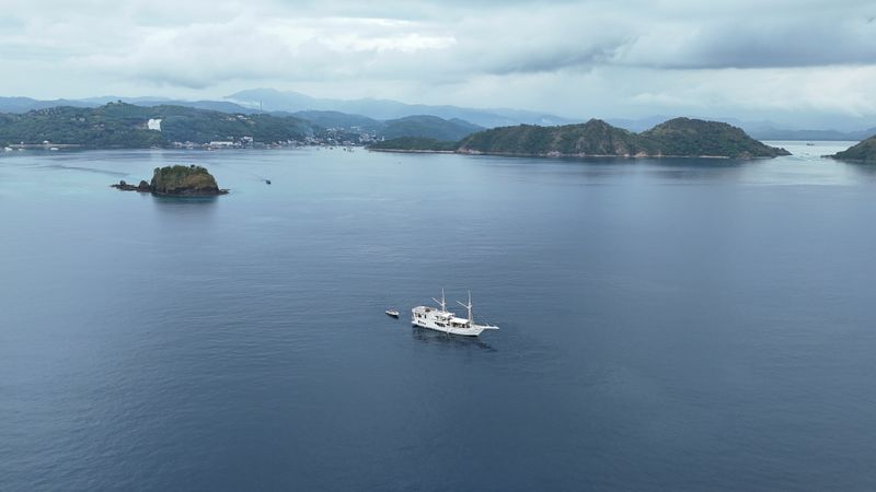 Custom Built Phinisi | Sands Bajo