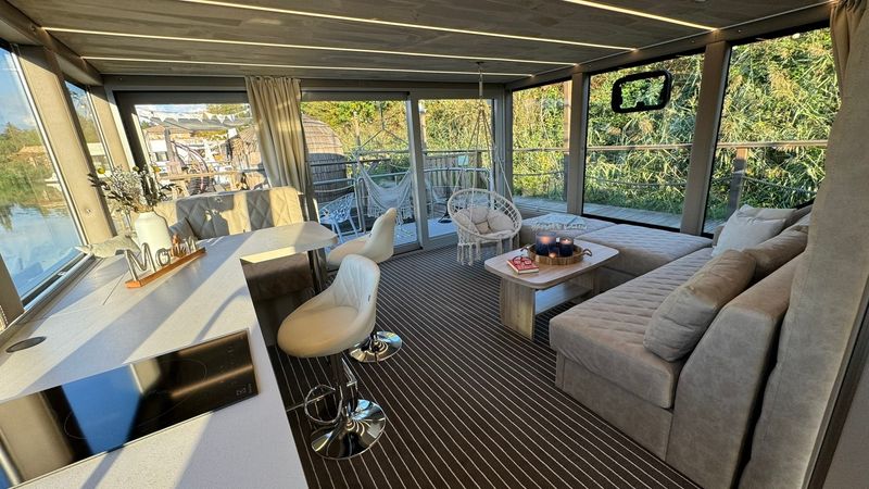 Houseboat Luxboot | Enrika