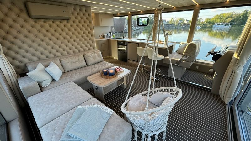 Houseboat Luxboot | Enrika