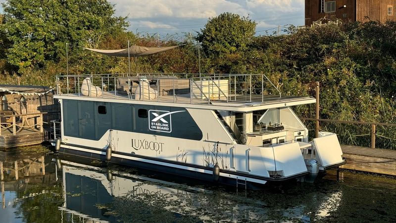 Houseboat Luxboot | Enrika