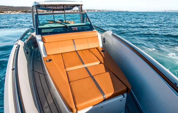 Saxdor 320 GTO | Milos