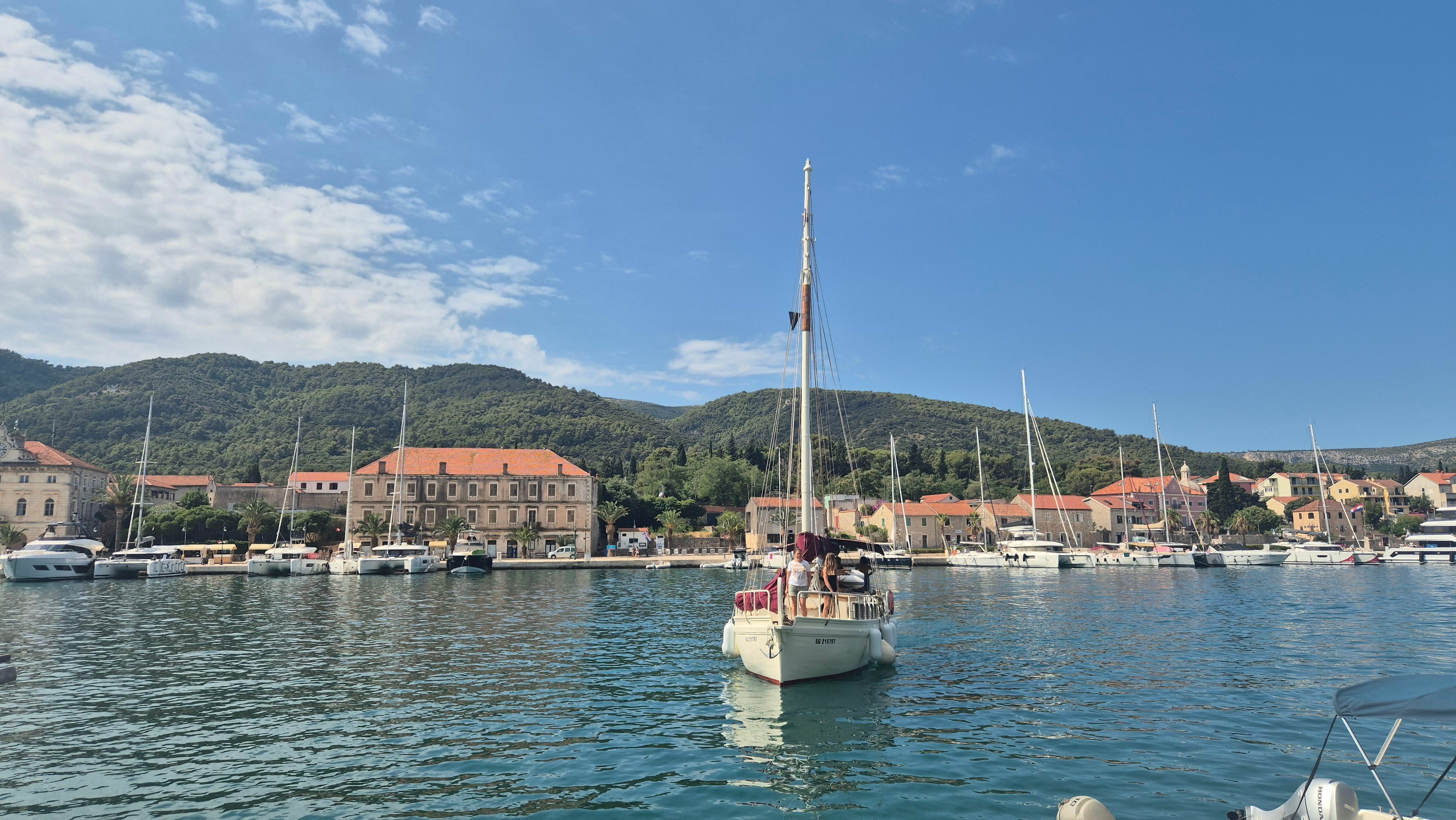 Custom Built 33 | Rona 1