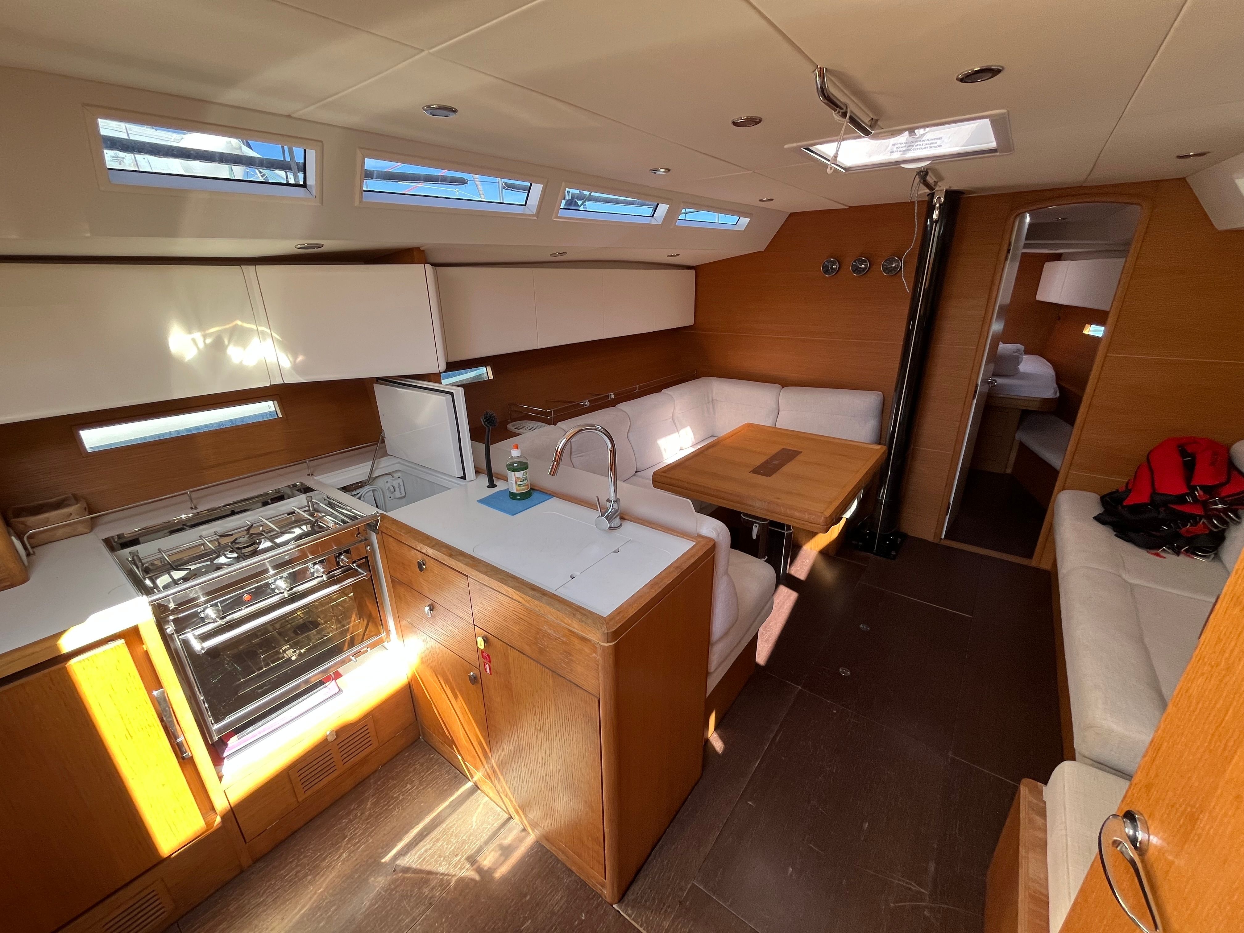 Solaris 44 | Trinity