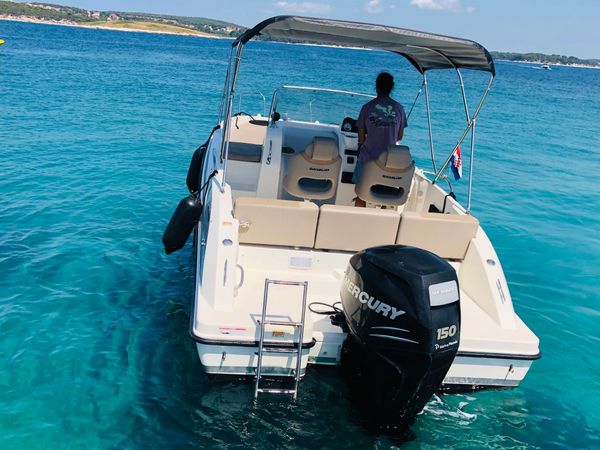 Quicksilver 675 | 17