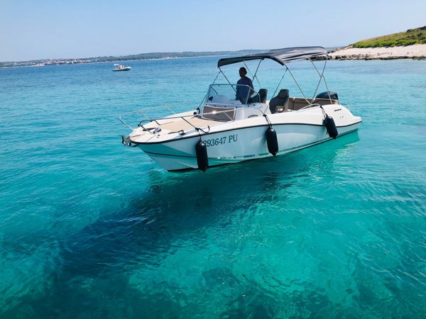 Quicksilver 675 | 17