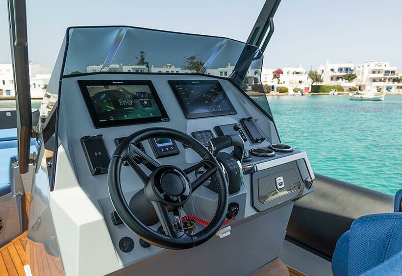 Seafighter Shadow 36 | Triton