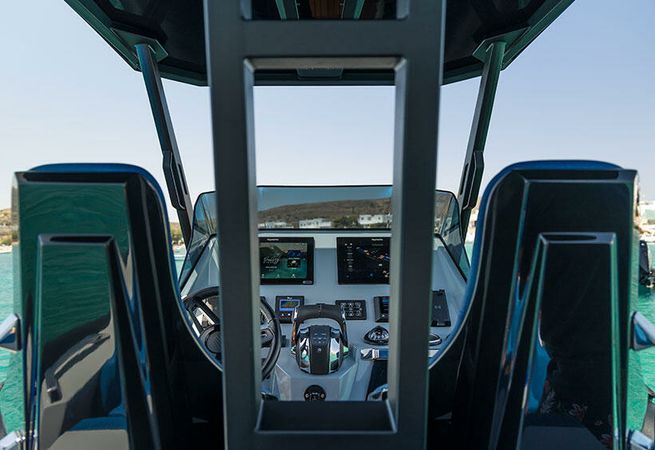 Seafighter Shadow 36 | Triton