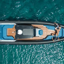 Seafighter Shadow 36 | Triton