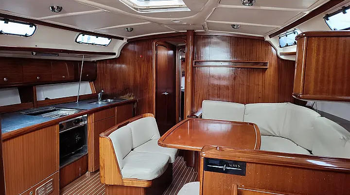 Bavaria 44 | Mesaoria