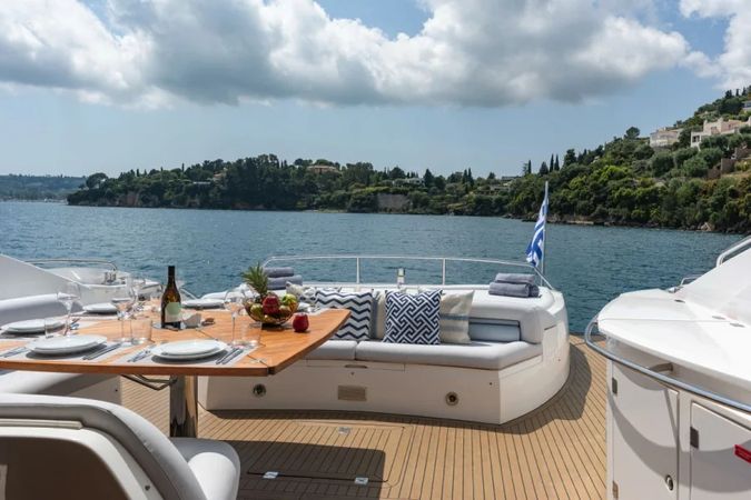 Sunseeker 82 | Phoenix