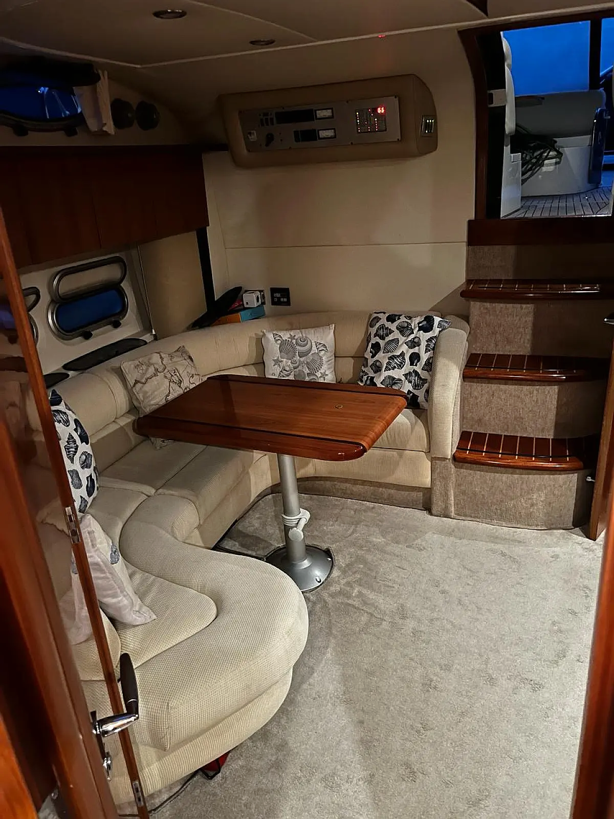 Sealine 38 | Elaine