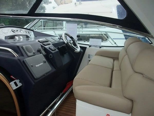 Sealine 38 | Elaine