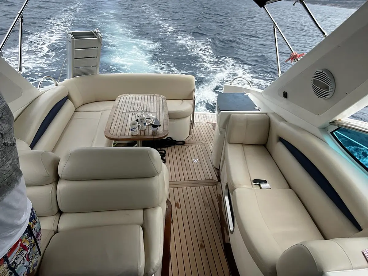 Sealine 38 | Elaine