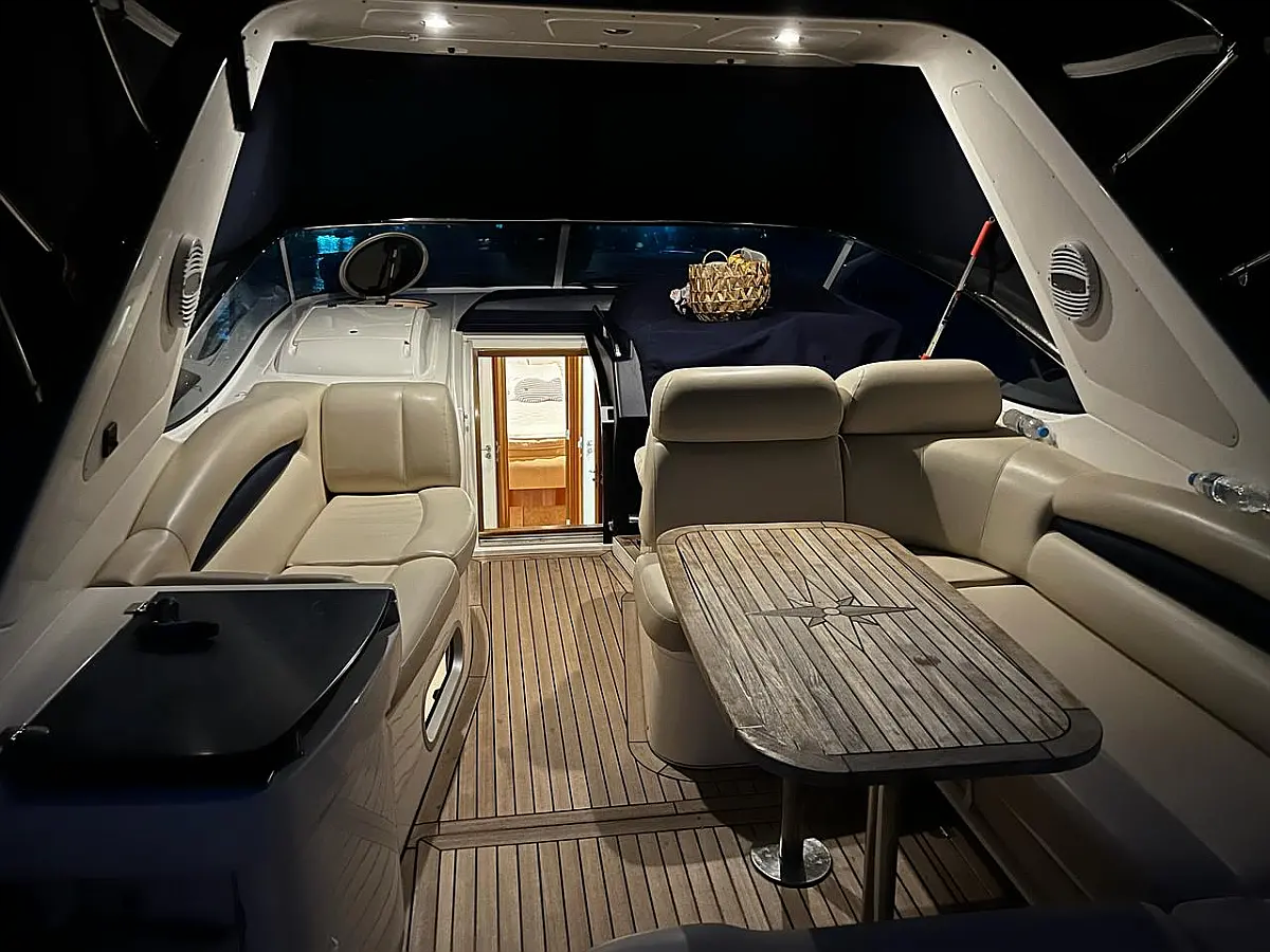 Sealine 38 | Elaine