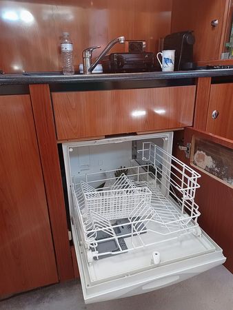 Sealine 38 | Elaine