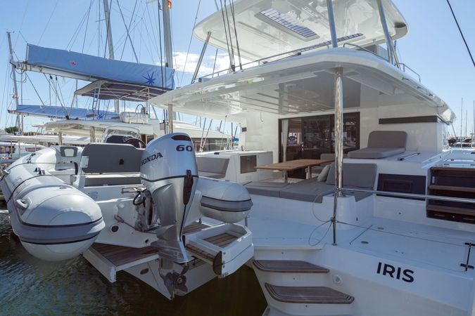 Lagoon 55 | Iris