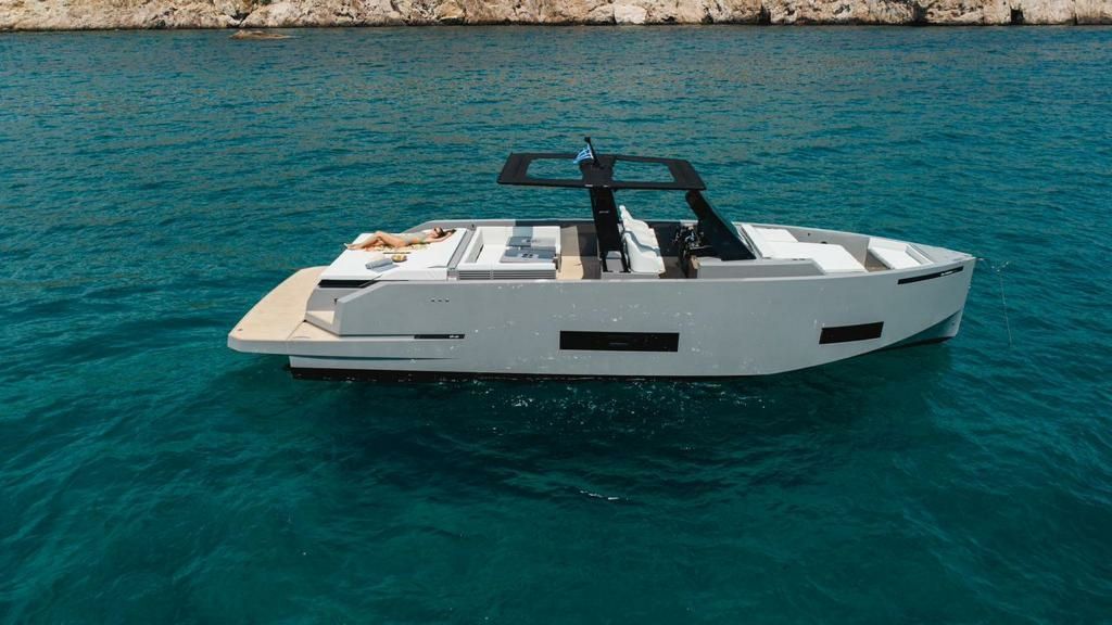 De Antonio 42 | Infinity Blue