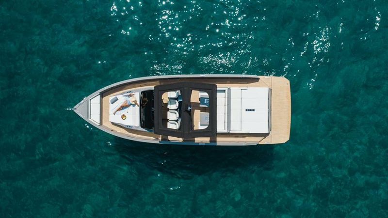 De Antonio 42 | Infinity Blue