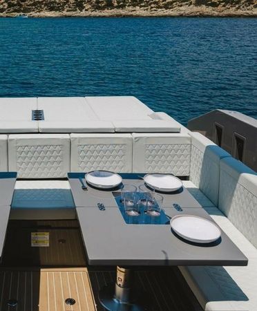 De Antonio 42 | Infinity Blue