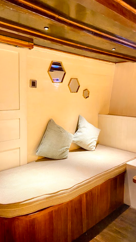 Custom Built Phinisi | Refviero