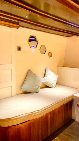 Custom Built Phinisi | Refviero