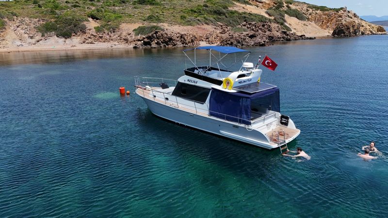 Custom Built 37 | Melina