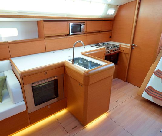 Jeanneau Sun Odyssey 519 | Simba