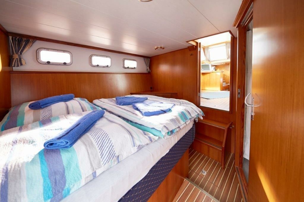 Pedro Skiron 35 | Fiona