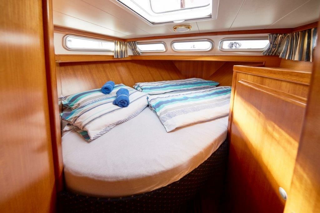 Pedro Skiron 35 | Fiona