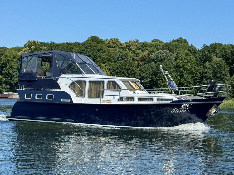 Pedro Skiron 35 | Fiona