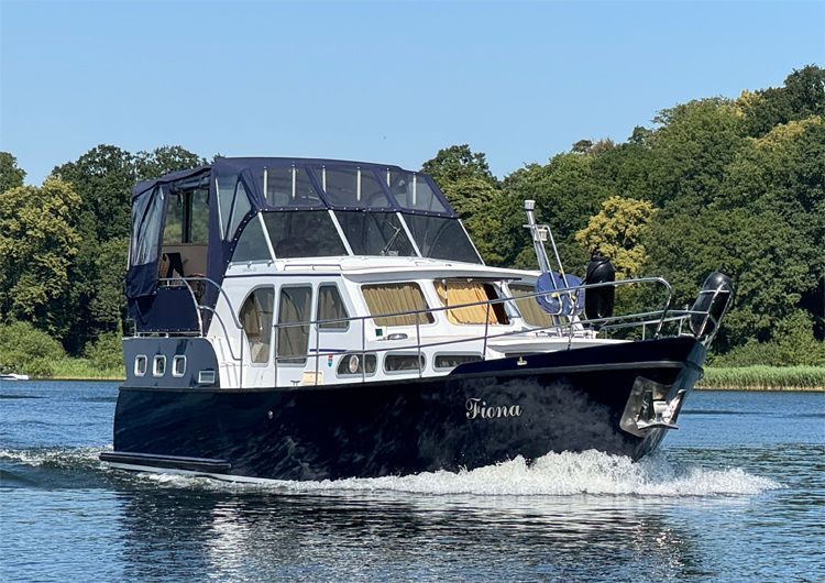 Pedro Skiron 35 | Fiona