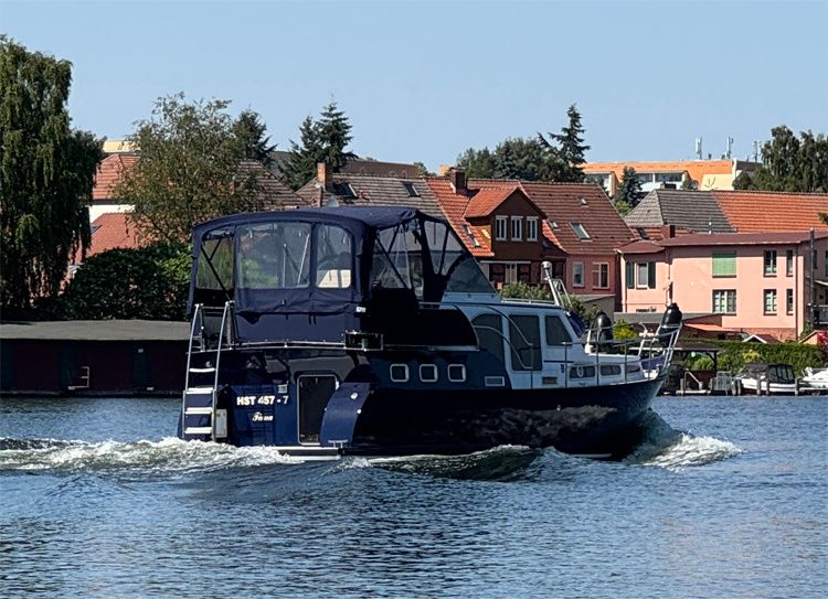 Pedro Skiron 35 | Fiona