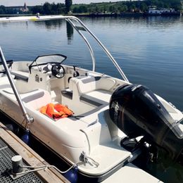Bayliner E6 | Calypso