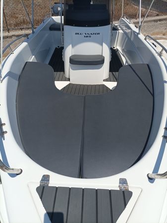 Poseidon Blue Water 185 | Neda