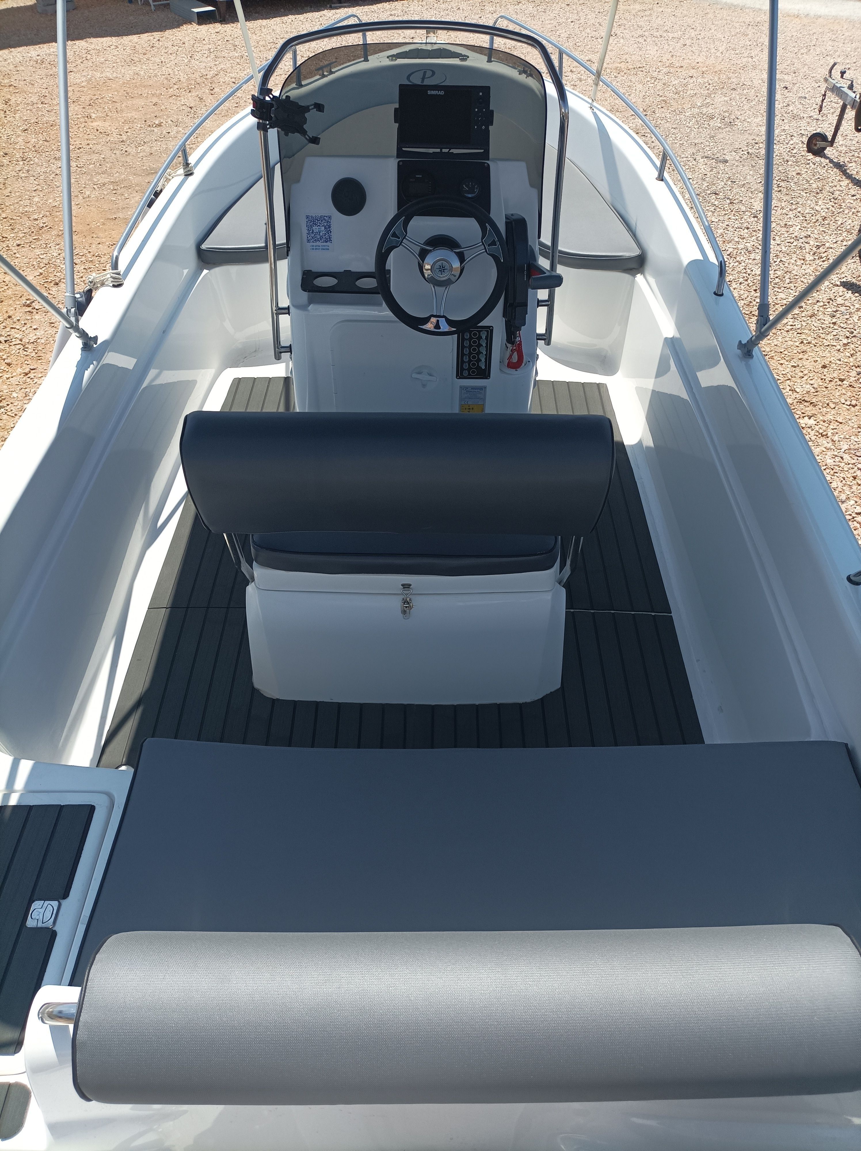 Poseidon Blue Water 185 | Neda