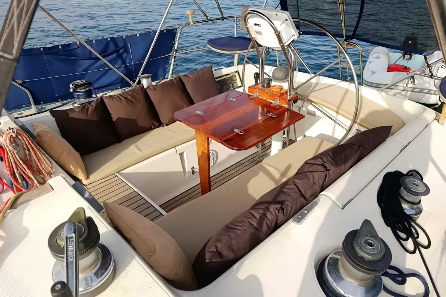 Jeanneau 44 | Wishbone