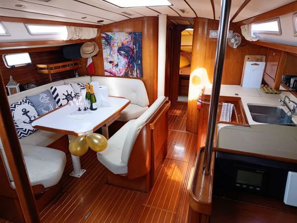Jeanneau 44 | Wishbone