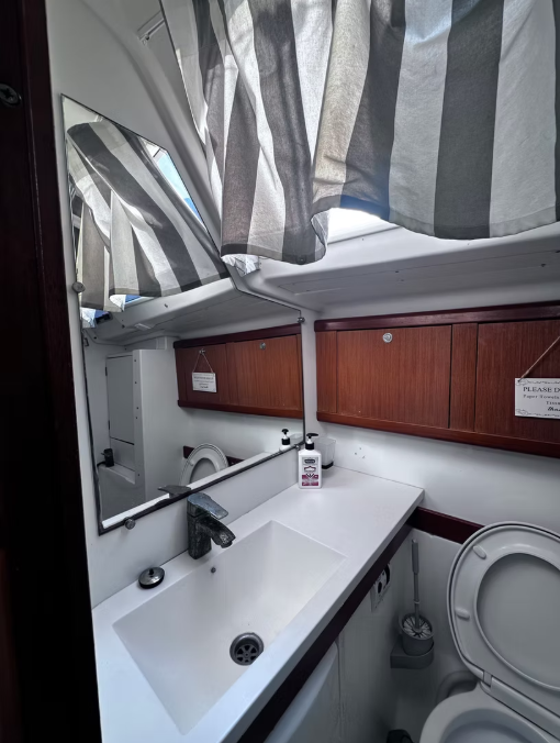 Beneteau Oceanis 46 | Victoria