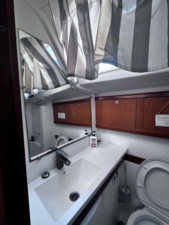 Beneteau Oceanis 46 | Victoria