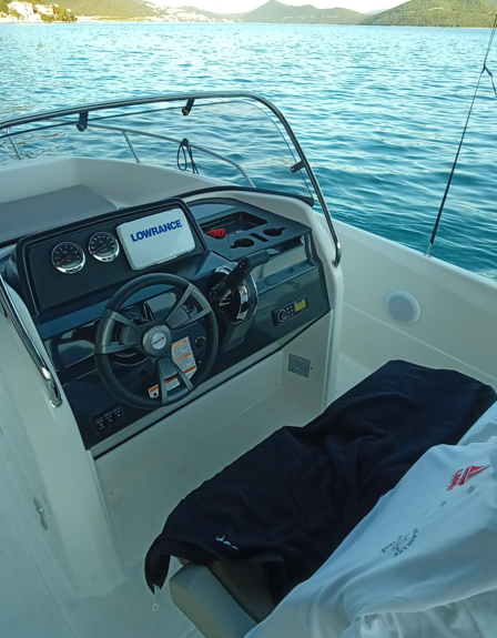 Quicksilver Activ 605 Open | 24