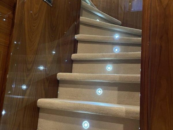 Sunseeker 105 | The Cabana