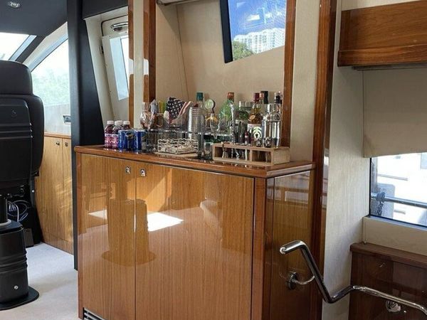 Sunseeker 105 | The Cabana